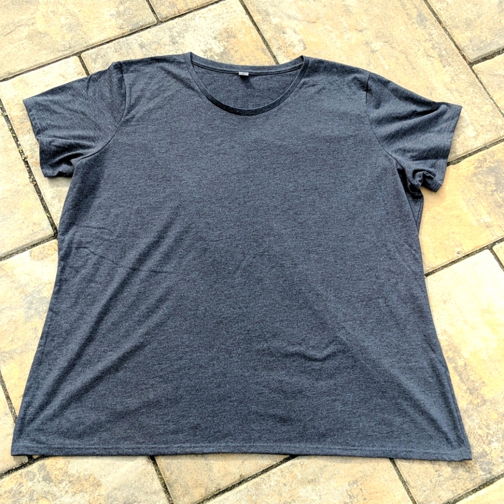 Plus size women's t-shirt gray 2x 3x